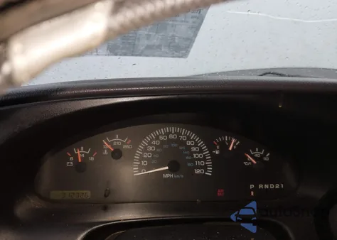 1998 Dodge Ram Van 1500 Commercial/Conversion from USA, damaged, VIN 2B7HB11X9WK101074